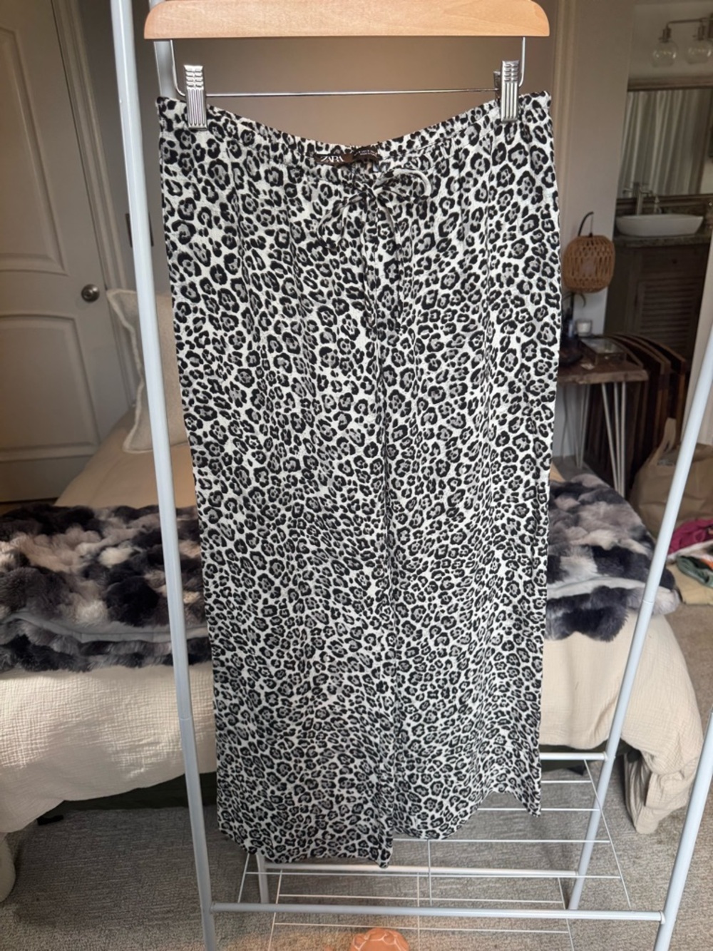 Zara Black and White Leopard Print Pant